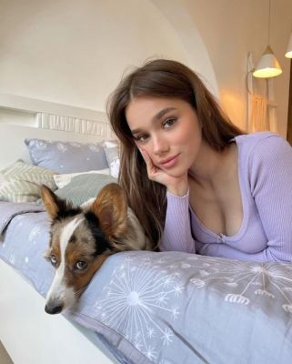 снять шлюху в Киеве (Марина, от 1800 грн. в час)