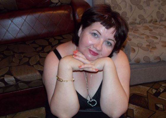 Катя, 24 лет — эротический массаж пениса