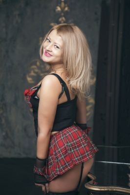 Юля — массаж с сексом и другие интим-услуги в Киеве