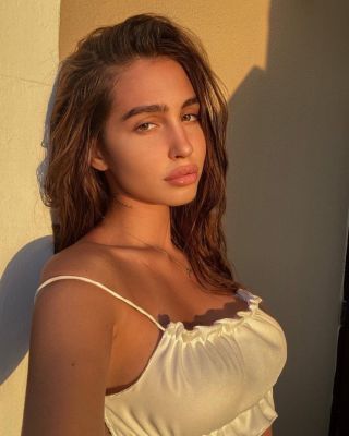 Адель, 26 лет — проститутка в Киеве