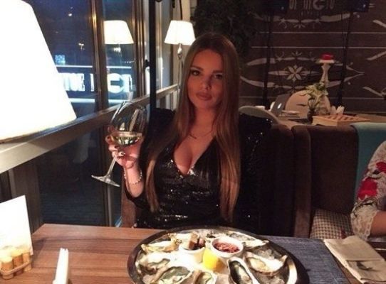 снять проститутку от 1800 грн. в час (Даша, рост: 158, вес: 51)