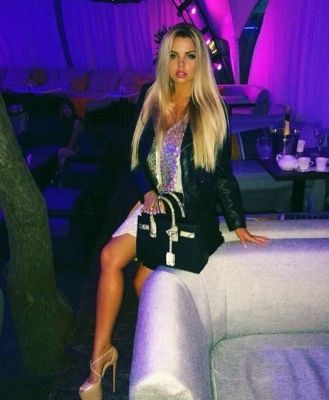 Даша, рост: 158, вес: 51 — проститутка за деньги