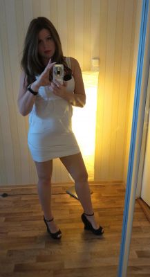 Ксюша — страпон, доминация, феминизация, тел. 380999366581