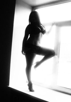 Ксюша, тел. 380939681787 — проститутка садо мазо