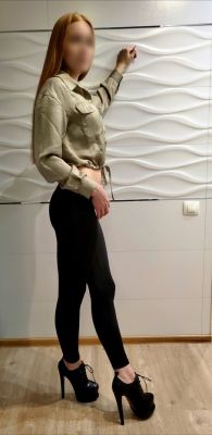 Яна — проститутка для семейных пар, рост:  168, вес:  64