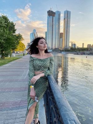 Ира — шлюха за деньги, незабываемый мужской досуг в Киеве