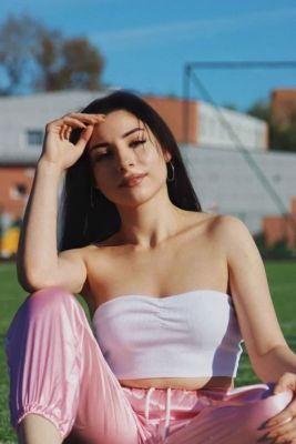 Киевская  тёлка с шикарным бюстом — Ира