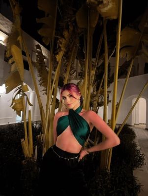 Ева - полная лесби проститутка в Киеве