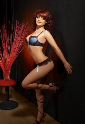 снять девушку на час (Кэролайн, 23 лет)