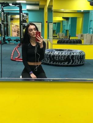 Марго — проститутка с большими формами, 27 лет