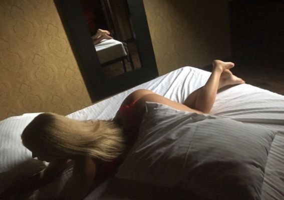 Яна — девушка на ночь от 1000 грн.