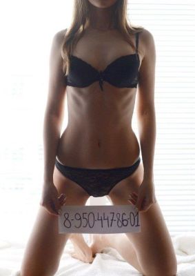 Эскортница Света (вес: 48 кг) с большой грудью