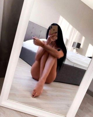 Киевская  тёлка с шикарным бюстом — Катя