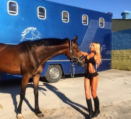 Милена, 22 лет: кунилингус в Киеве, закажите онлайн