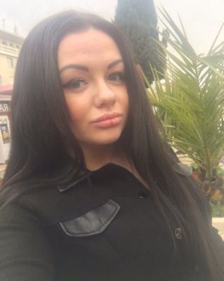 Ксения и Динара — реальные эротические фото