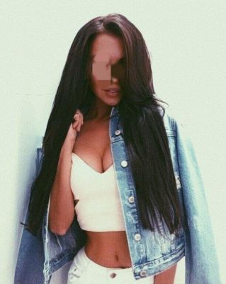 Оля — классический массаж от проститутки - 2000 грн. в час