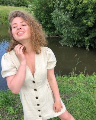 снять телку (Сонечка, 24 лет)