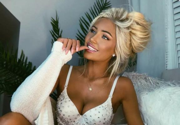 Владлена — страпон, урологический массаж