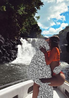 Яна — возбуждающий массаж в Киеве