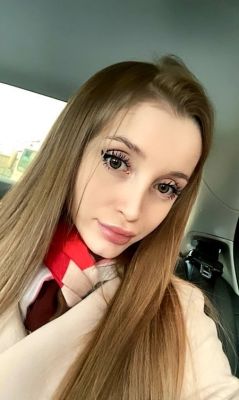 Заказать девушку от 2500 грн. в час (Оля, 30 лет)