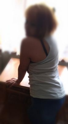 Таня - полная лесби проститутка в Киеве