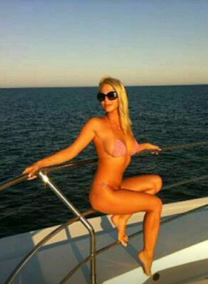 Рита — проститутка с большой грудью