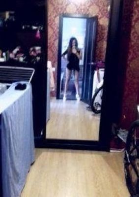 снять телку (Алена, 31 лет)