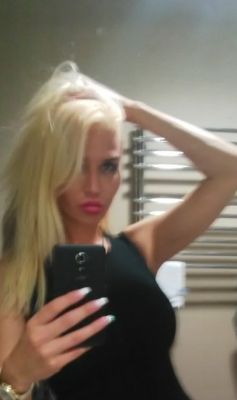 Марина — секс за деньги в Киеве от 2000 грн. в час