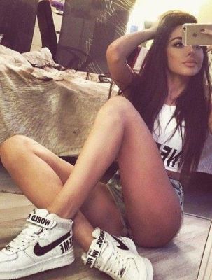 Кристина — возбуждающий массаж в Киеве