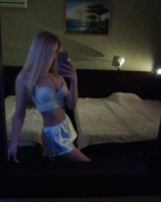 Девушка легкого поведения  Вероника с аппетитными формами