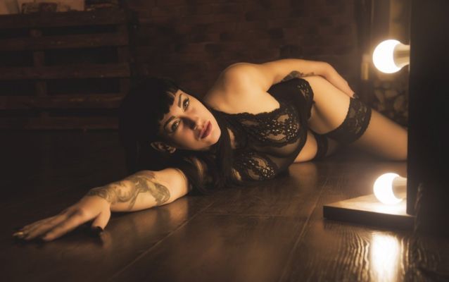 вызвать девушку для секса (Карина, рост: 170, вес: 67)